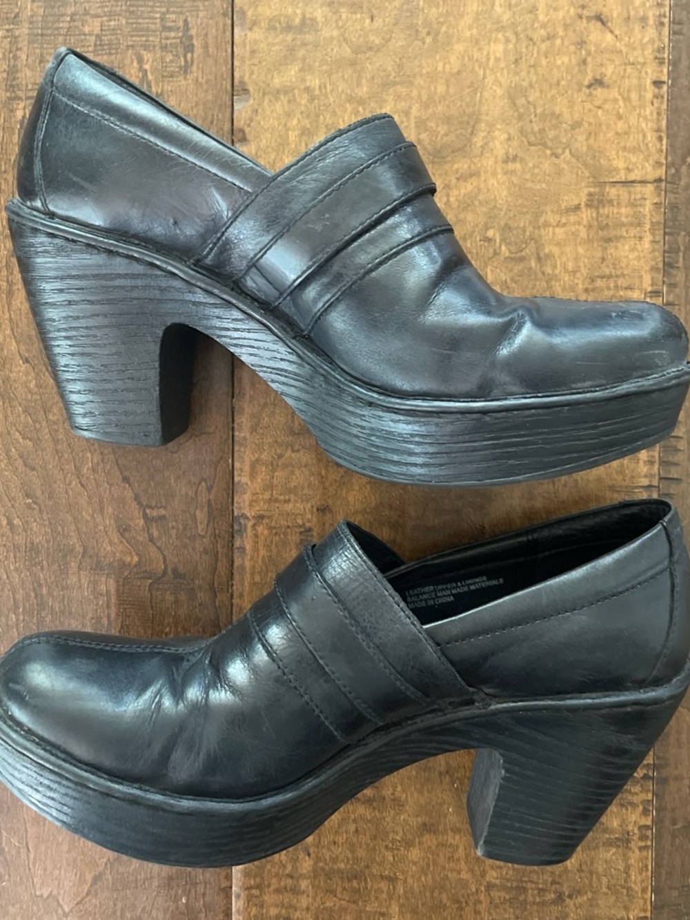 Børn Dollie black leather platform clogs with buckle straps Sz. 9 - Picture 2 of 6